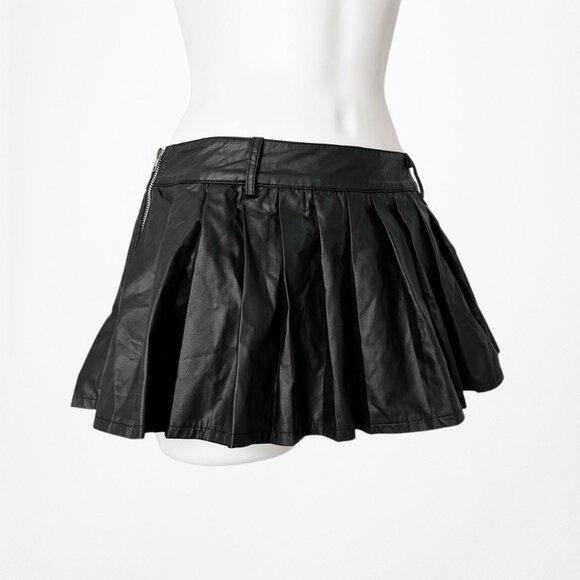 Lioness Black Faux Leather Micro Mini Pleated Skater Skirt Skort Size XS - Picture 4 of 6